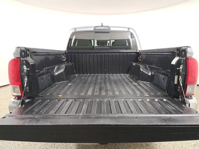Used 2018 Toyota Tacoma SR5 image 10