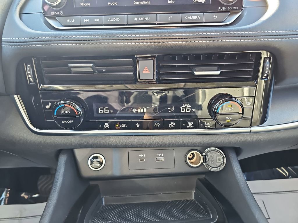 Used 2022 Nissan Rogue SV w/ SV Premium Package image 28