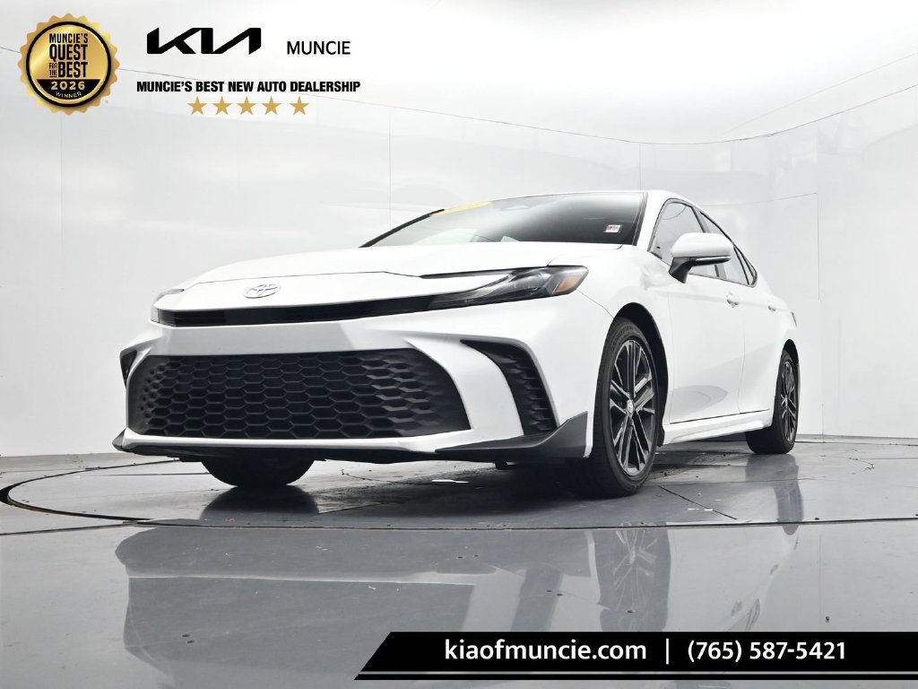 Used 2025 Toyota Camry SE FWD image 42