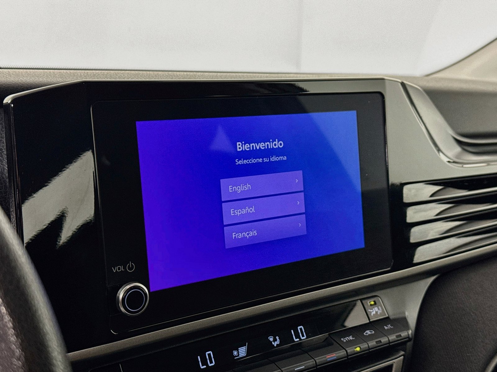 Used 2025 Toyota Camry LE FWD image 11