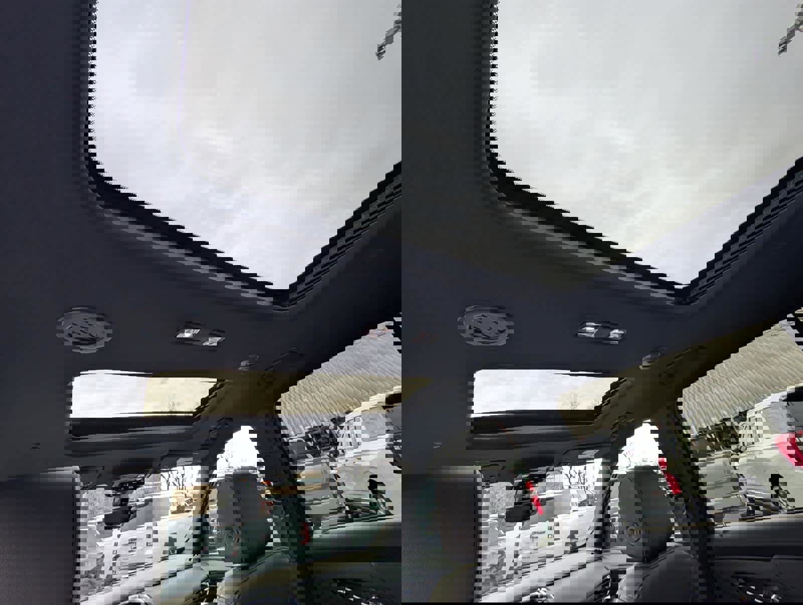 Certified 2023 Chevrolet Traverse RS image 15