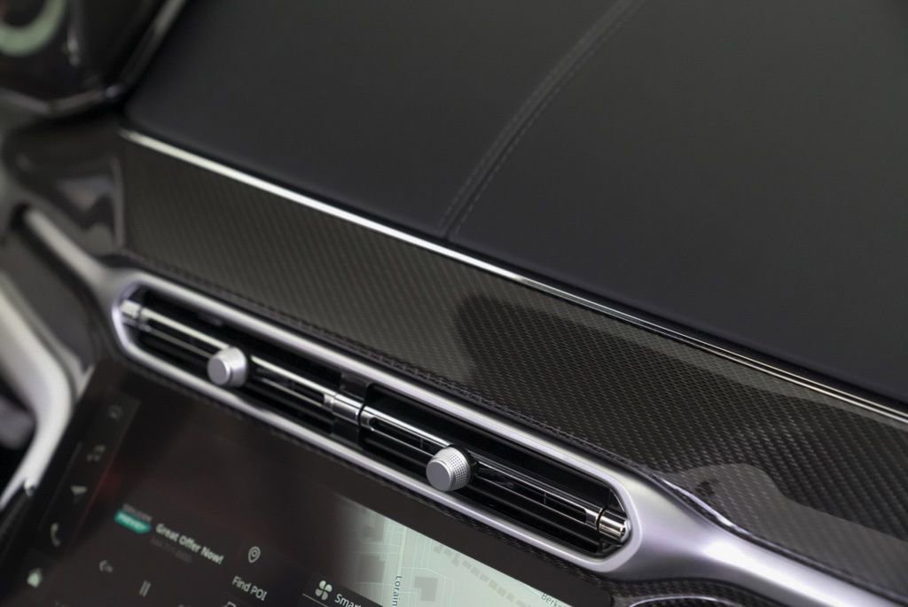 New 2026 Aston Martin Vanquish Convertible image 51