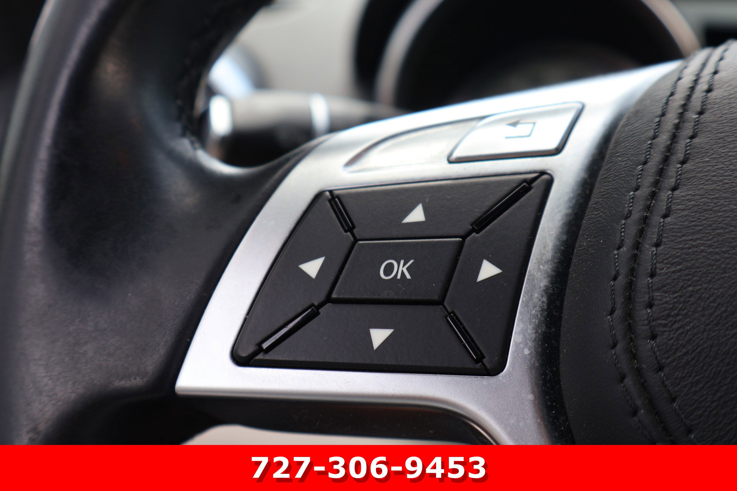 Used 2013 Mercedes-Benz SL 550 image 23