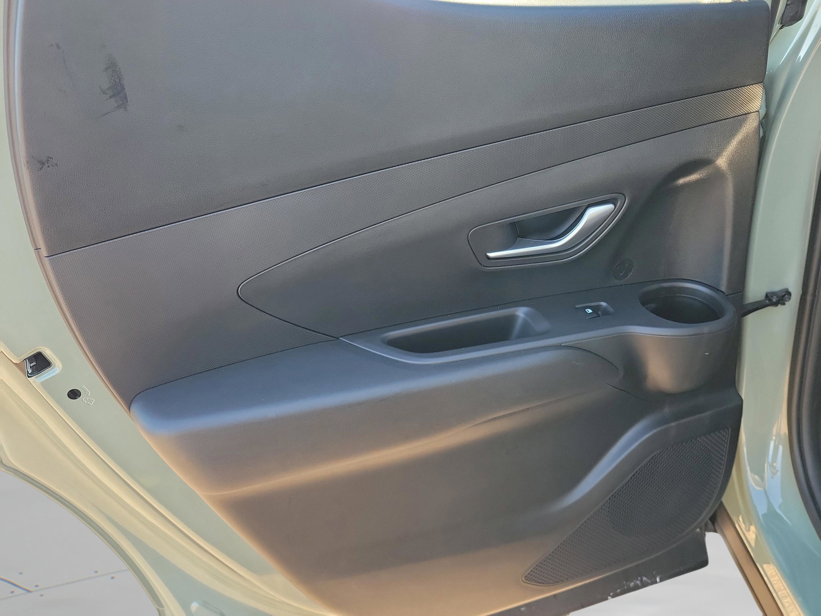 Used 2023 Hyundai Santa Cruz SE image 8