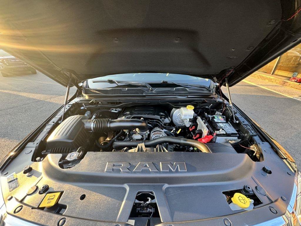 Used 2019 RAM 1500 Big Horn AWD/4WD image 32
