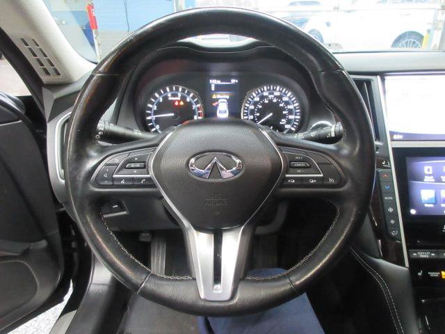 Used 2019 INFINITI Q50 Luxe w/ Essential Package (3.0T Luxe) image 13