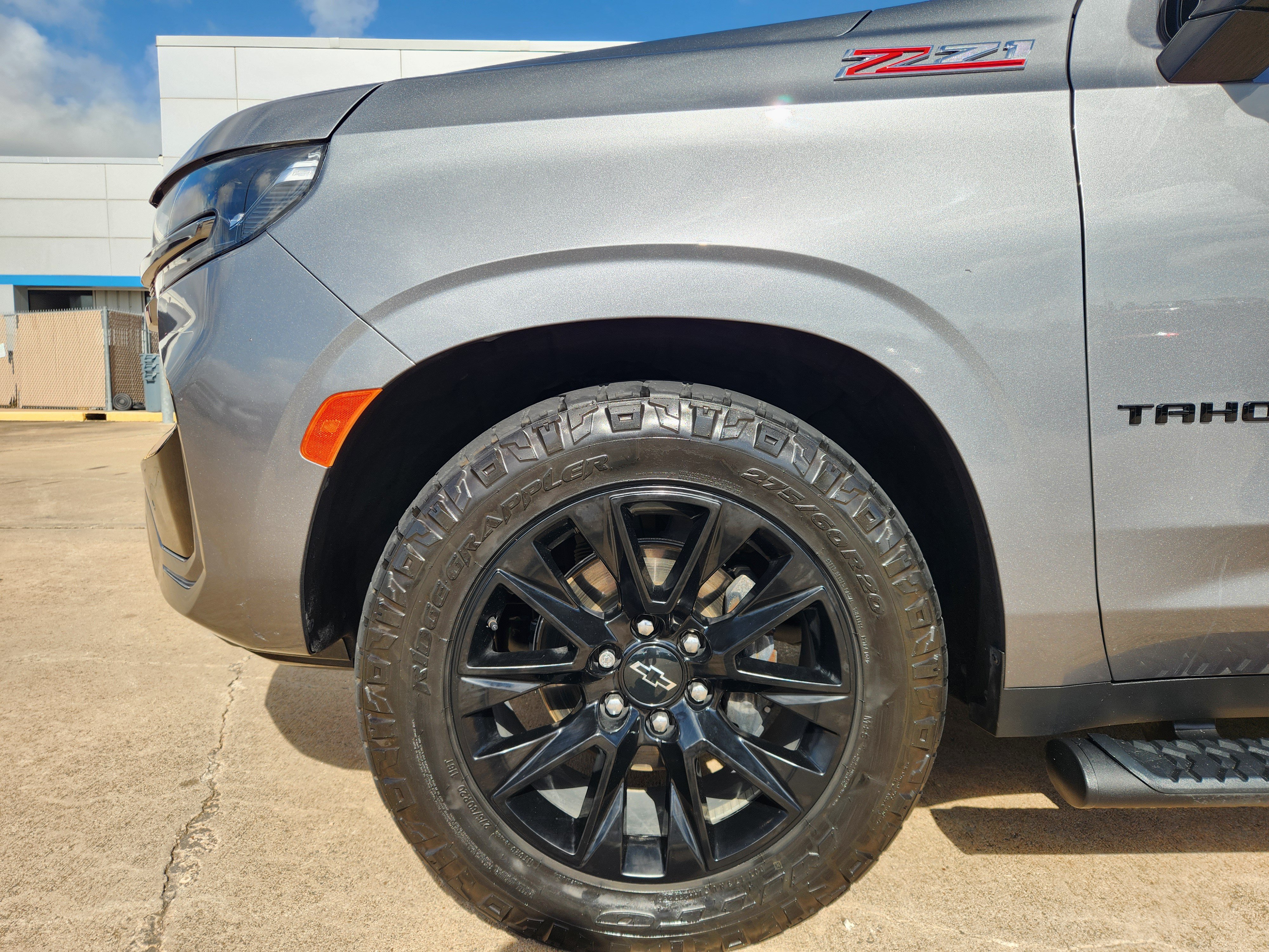 Used 2022 Chevrolet Tahoe Z71 w/ Z71 Off-Road Package AWD/4WD image 9