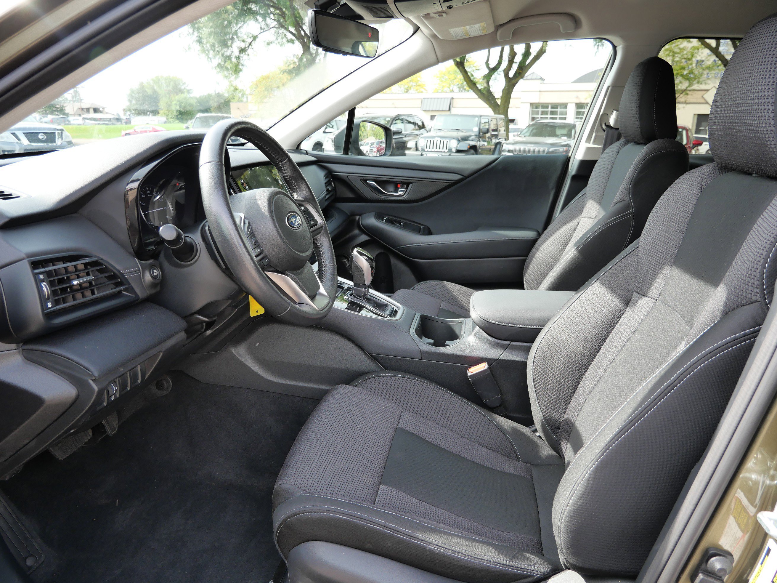 Used 2024 Subaru Outback Premium image 12