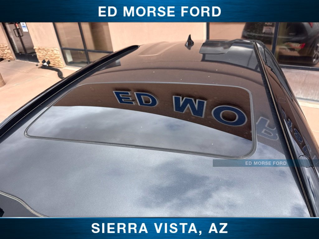 Certified 2025 Kia Niro EX Touring FWD image 13
