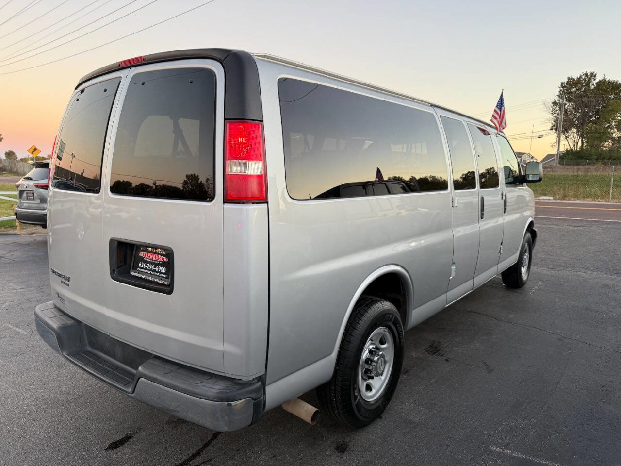 Used 2016 Chevrolet Express 3500 LT w/ LT Preferred Equipment Group image 7
