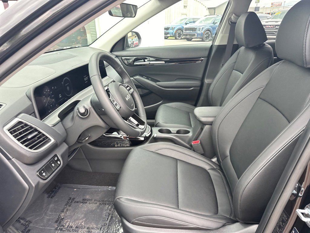 New 2026 Kia Seltos EX image 17