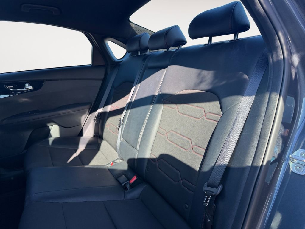 Used 2022 Kia Forte GT FWD image 13