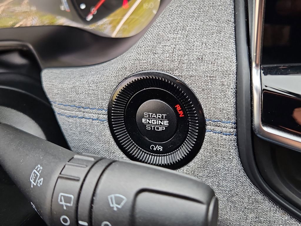 Used 2024 Jeep Compass Latitude image 16