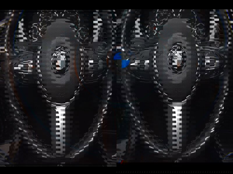 Used 2016 BMW 320i Sedan w/ Sport Package image 13