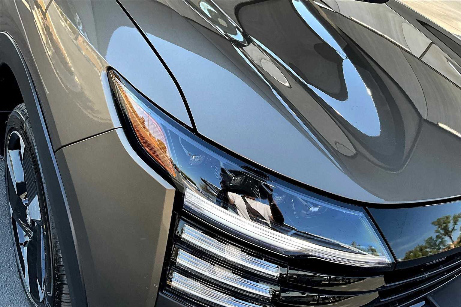 New 2026 Nissan Kicks SR image 13