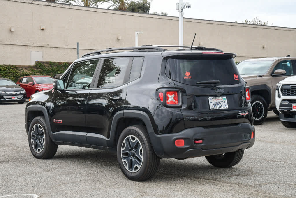 Used 2016 Jeep Renegade Trailhawk w/ Premium Trailhawk Package AWD/4WD image 6