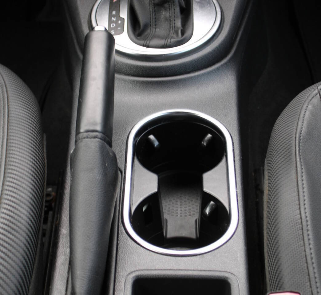Used 2012 Volkswagen Beetle 2.5 FWD image 25