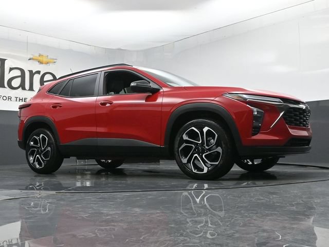 New 2026 Chevrolet Trax RS w/ Driver Confidence Package FWD image 2