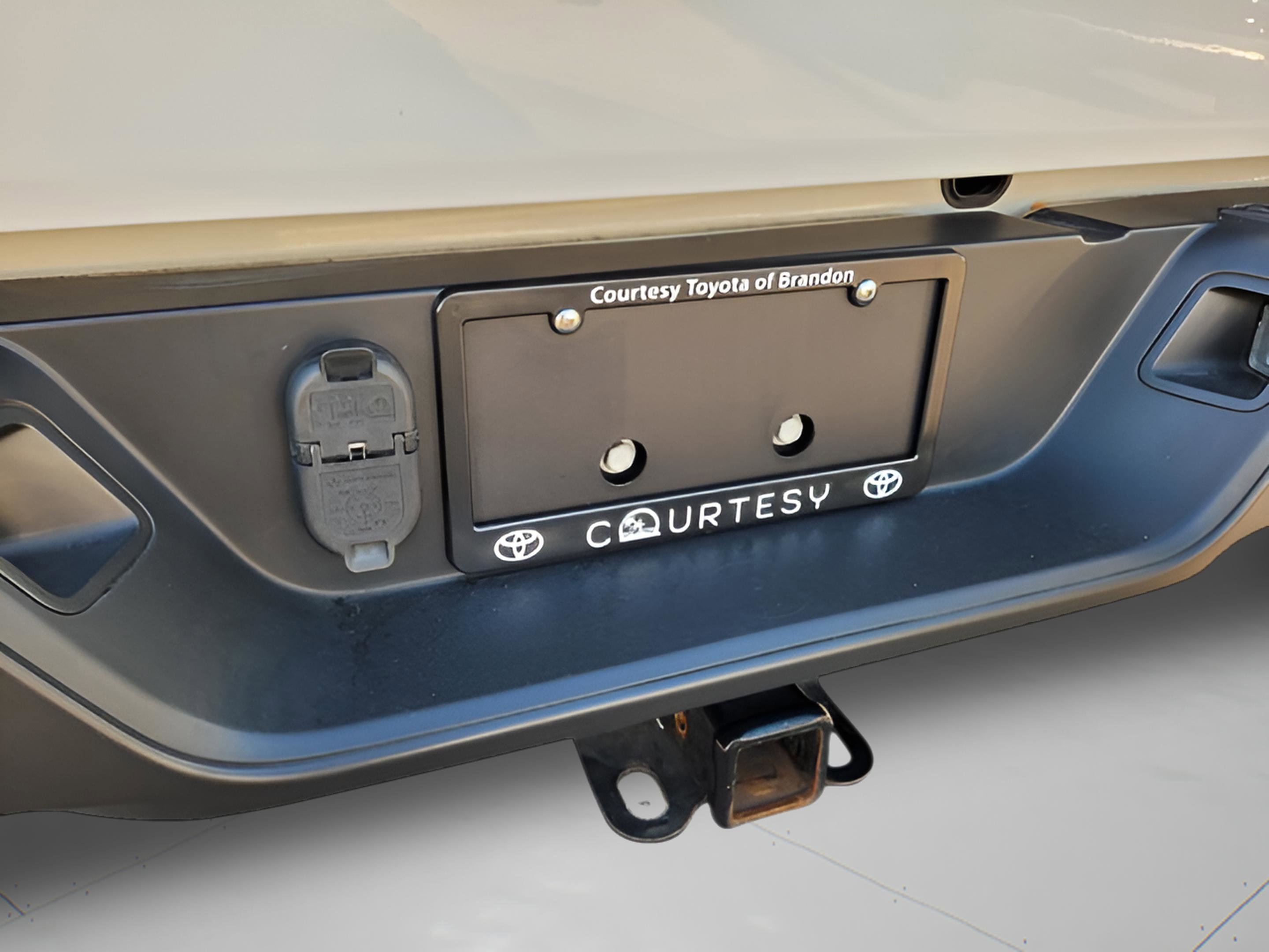 Used 2021 Jeep Gladiator Sport image 10