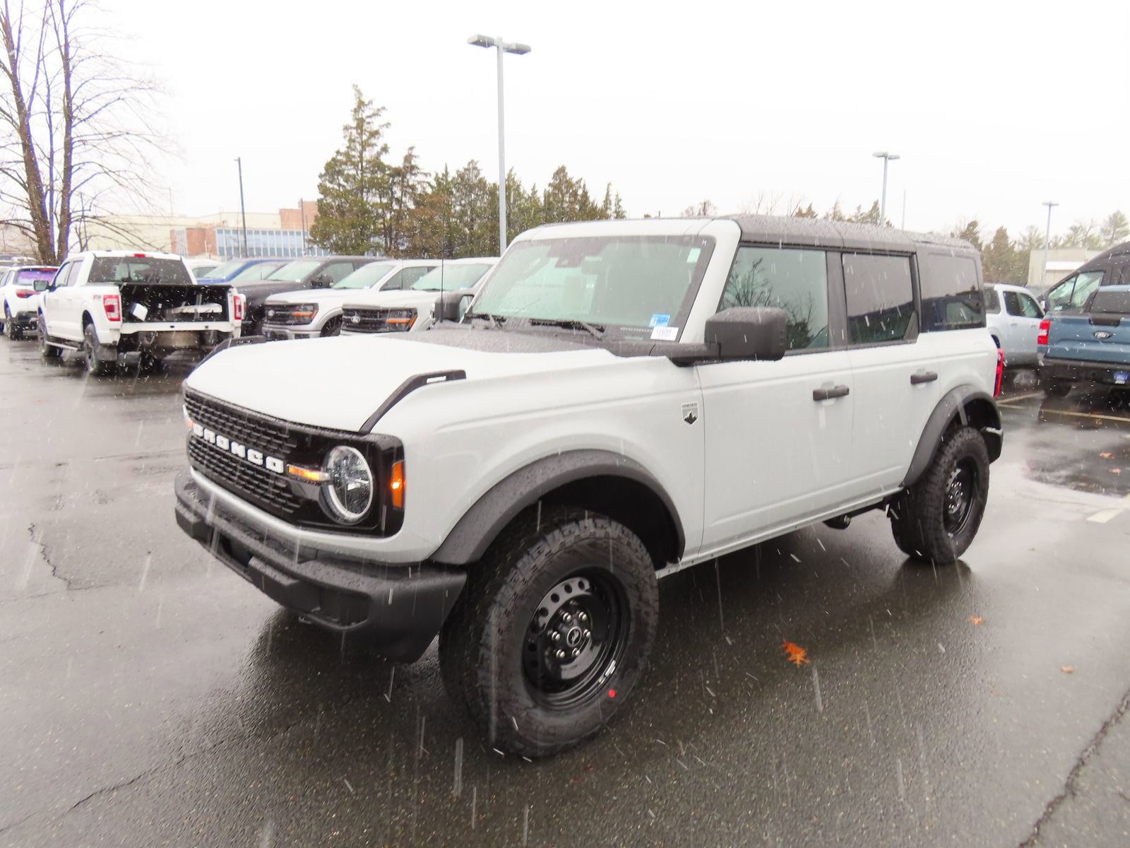 New 2026 Ford Bronco Big Bend image 3