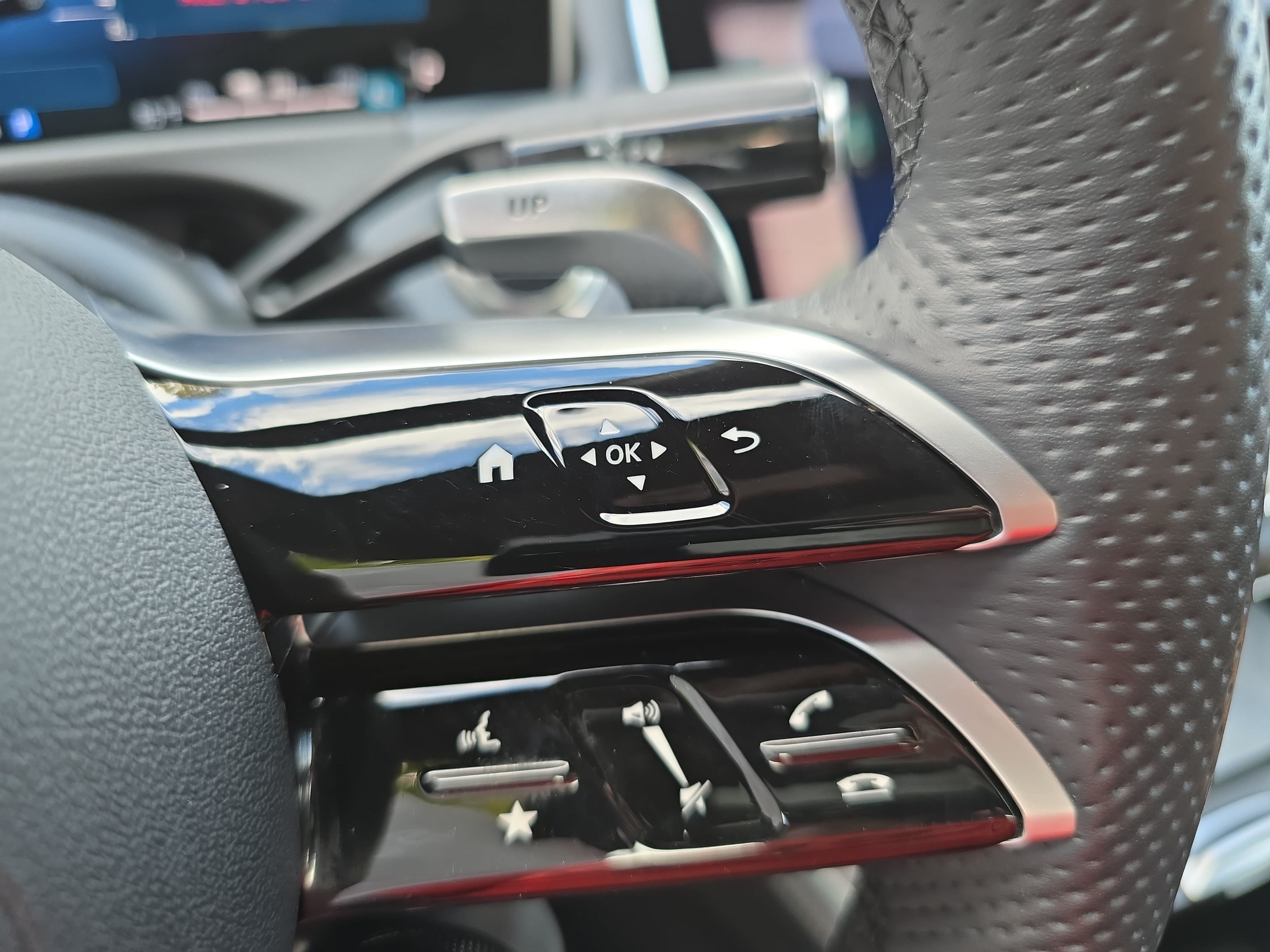 Certified 2025 Mercedes-Benz E 53 AMG e 4MATIC Sedan image 18