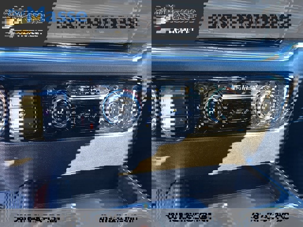 Used 2022 Chevrolet Silverado 1500 High Country image 14