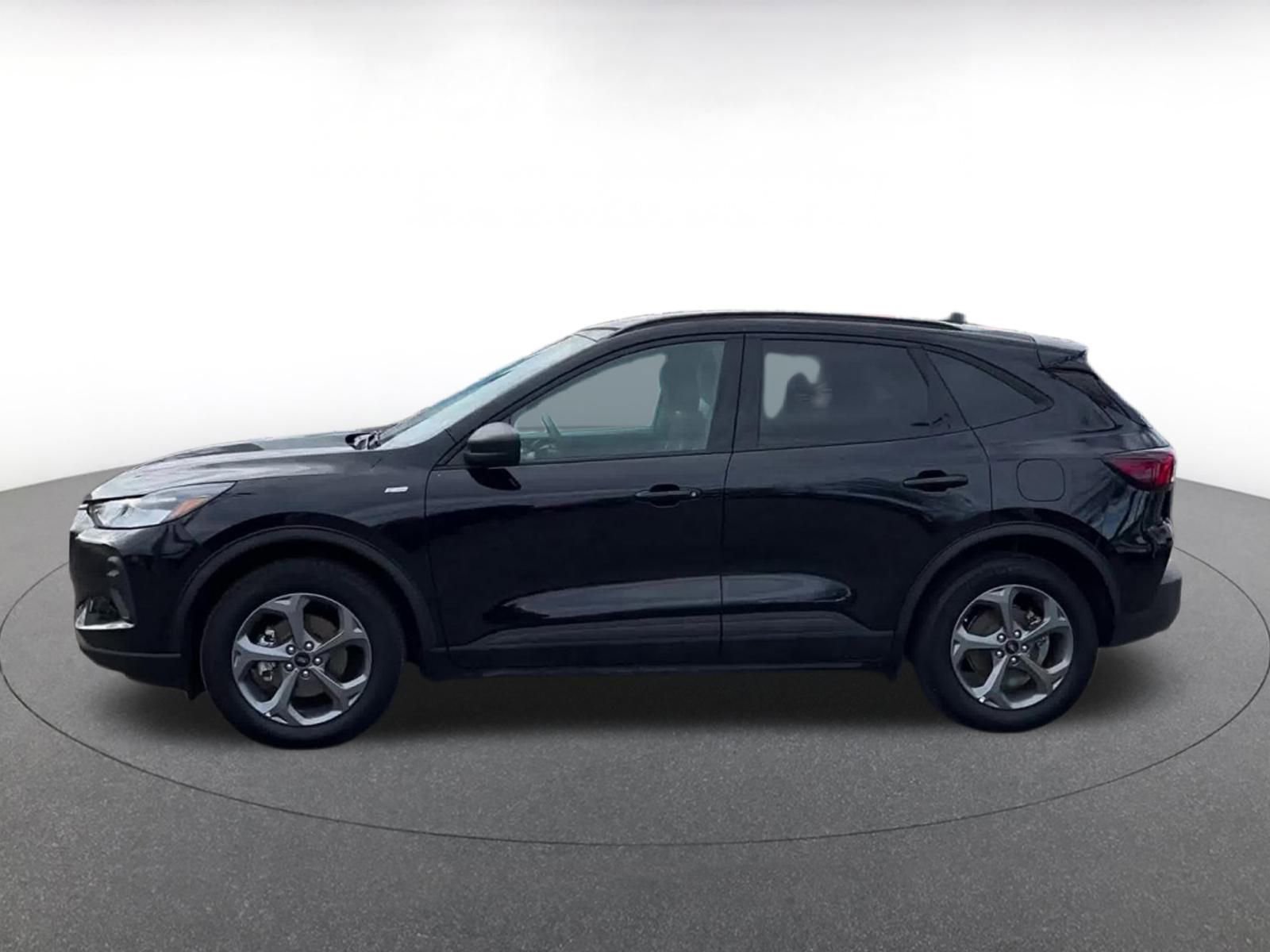 Used 2025 Ford Escape ST-Line image 9