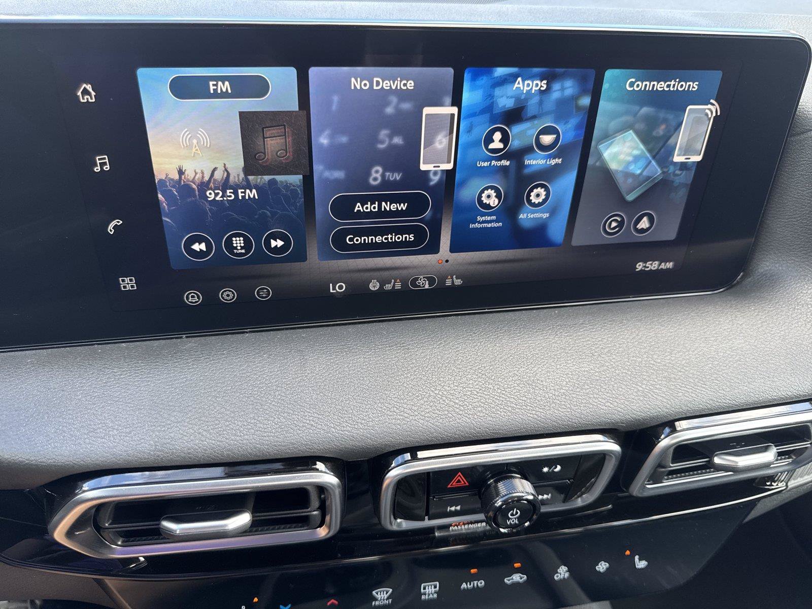New 2027 Nissan Sentra SV w/ SV Convenience Package FWD image 19