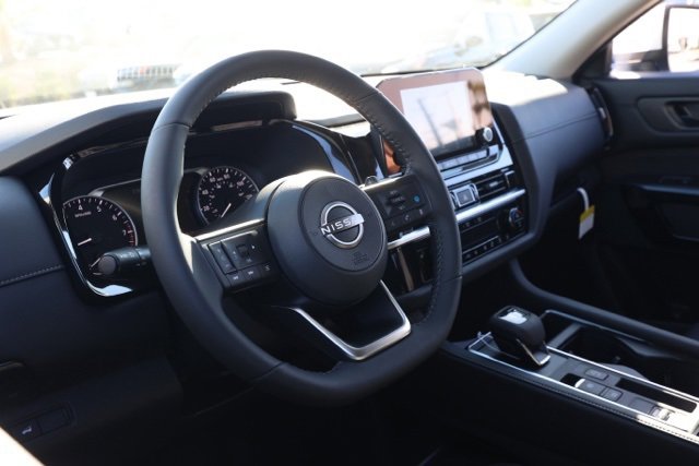 New 2025 Nissan Pathfinder SV w/ Cargo Package image 14
