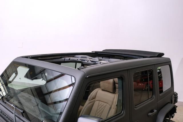 Used 2024 Jeep Wrangler Unlimited Sport image 2