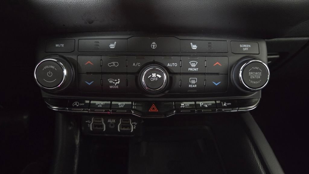 Used 2022 Dodge Durango GT image 28