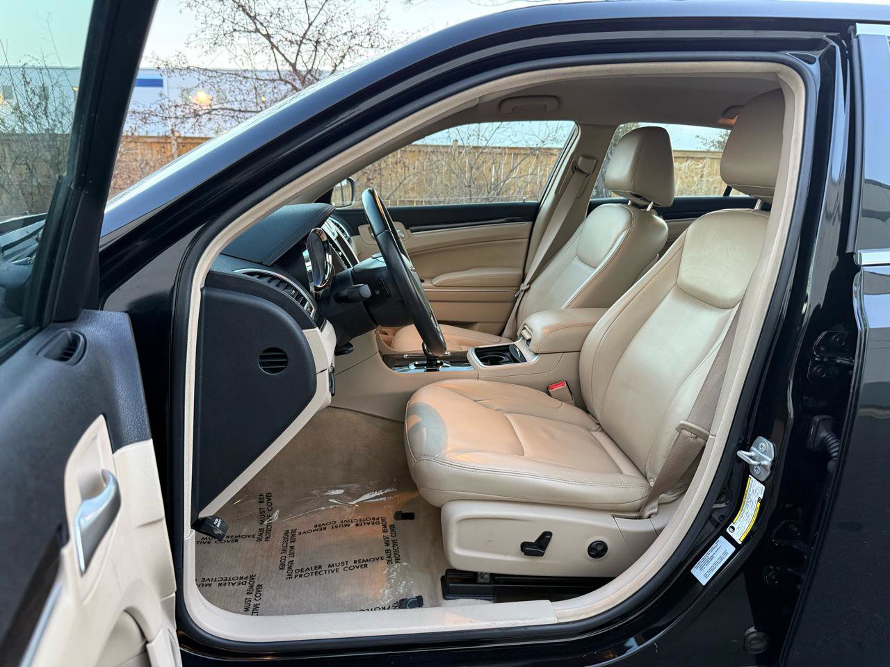 Used 2014 Chrysler 300 image 14