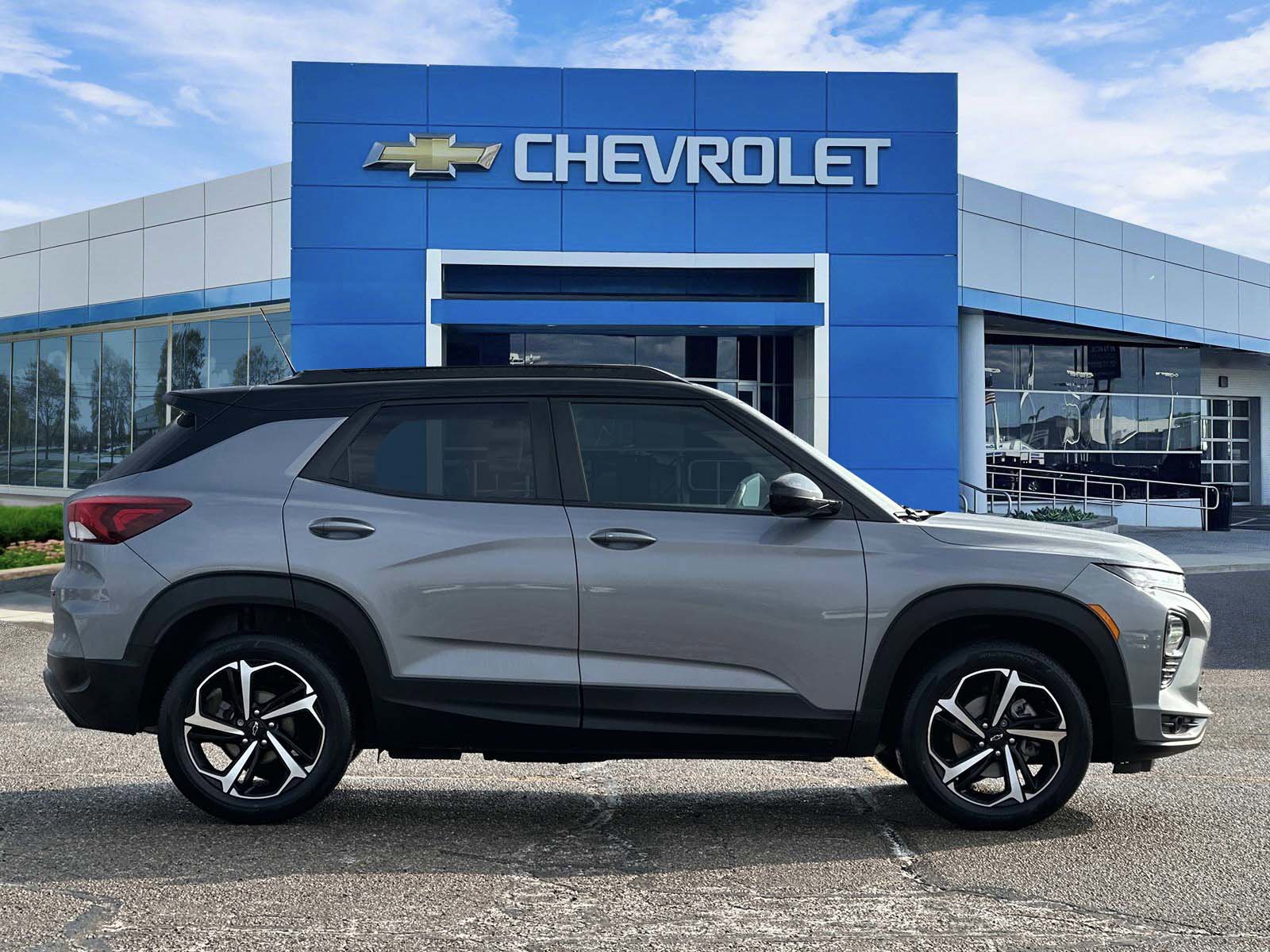 Certified 2023 Chevrolet TrailBlazer RS w/ Convenience Package image 5