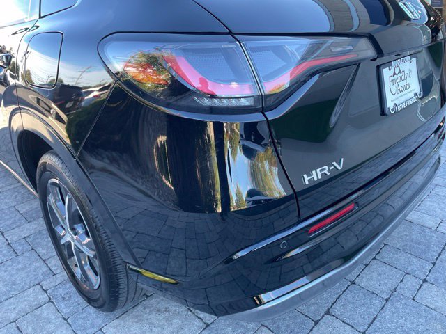 Used 2024 Honda HR-V EX-L image 11