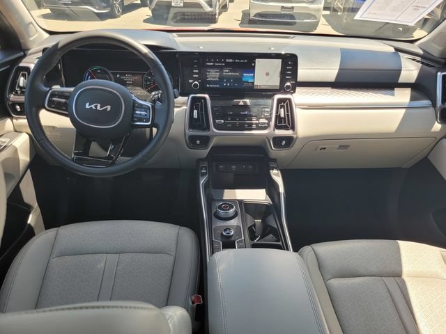 Used 2023 Kia Sorento EX AWD/4WD image 14