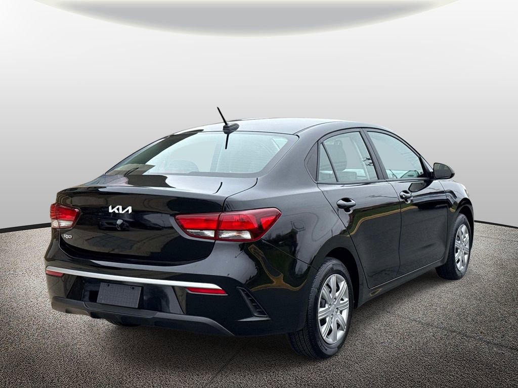 Used 2023 Kia Rio LX image 2