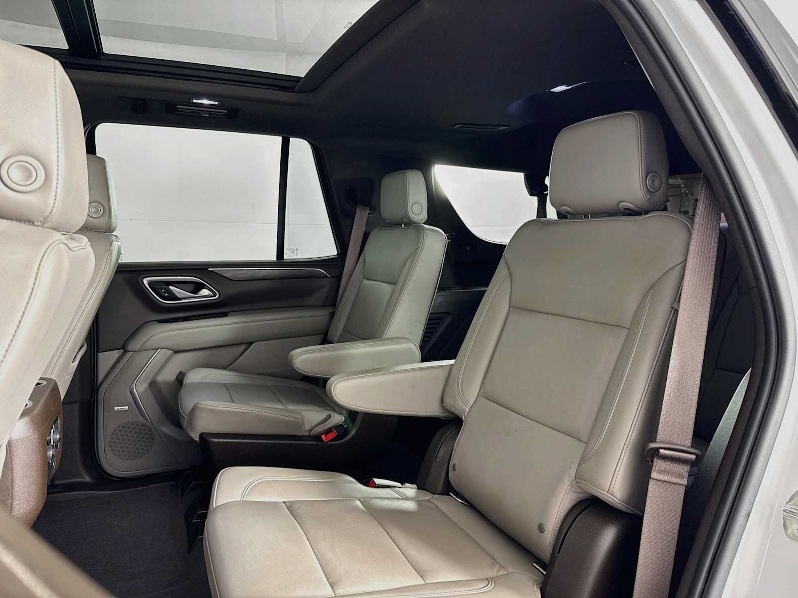 Used 2021 Chevrolet Tahoe Z71 w/ Z71 Signature Package AWD/4WD image 22