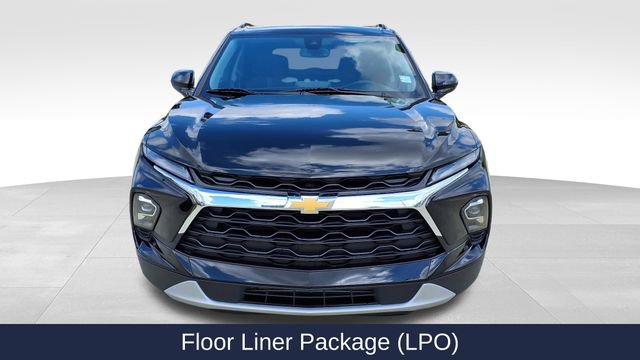Used 2024 Chevrolet Blazer LT w/ Convenience Package FWD image 2