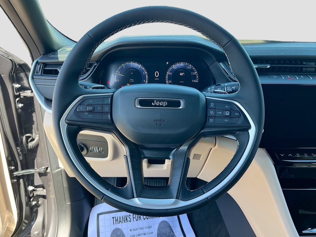 New 2026 Jeep Grand Cherokee L Limited AWD/4WD image 11