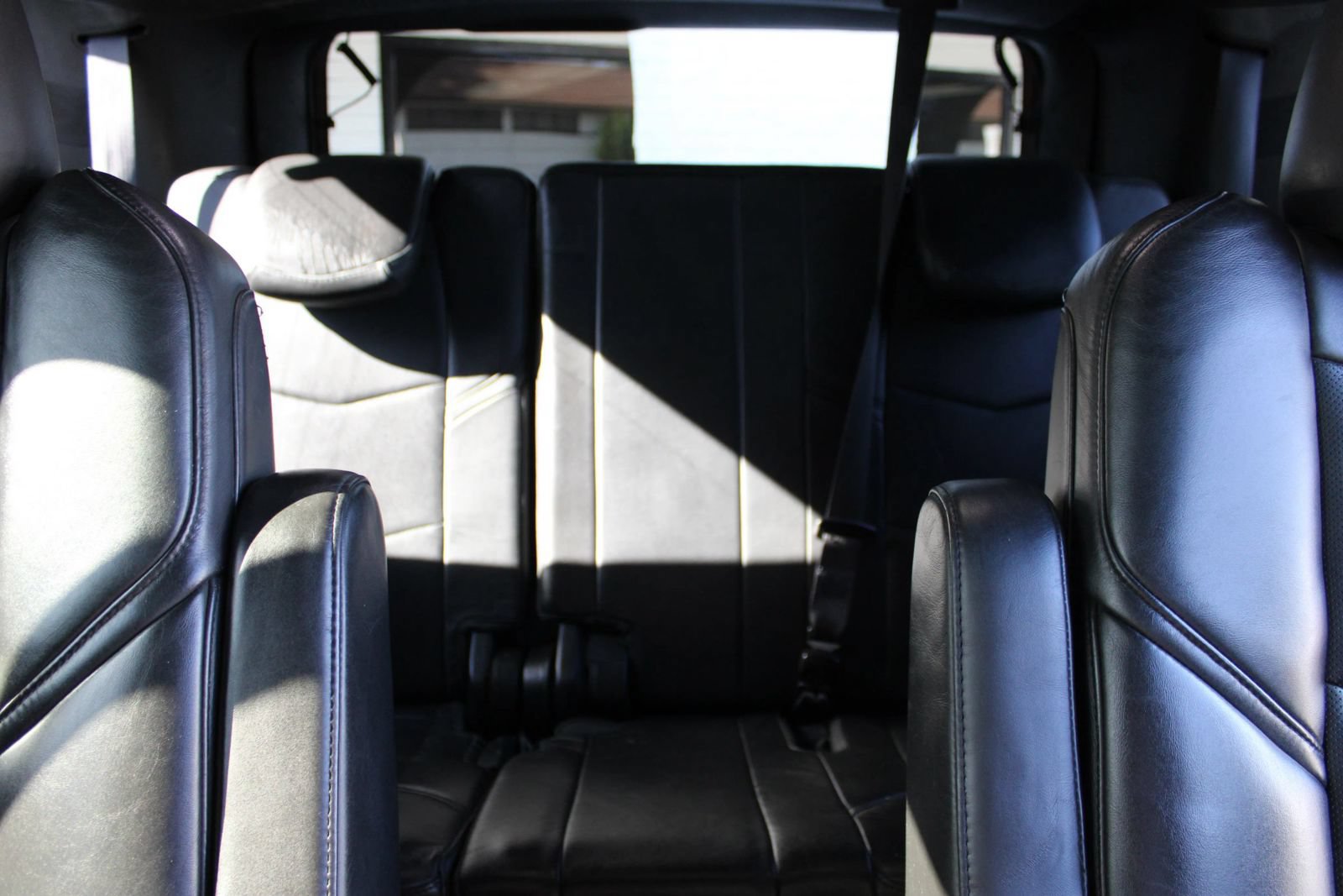 Used 2016 Cadillac Escalade Platinum AWD/4WD image 15