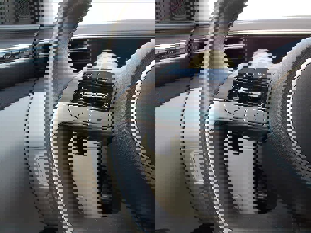 Used 2023 Hyundai Tucson Limited w/ Cargo Package image 23