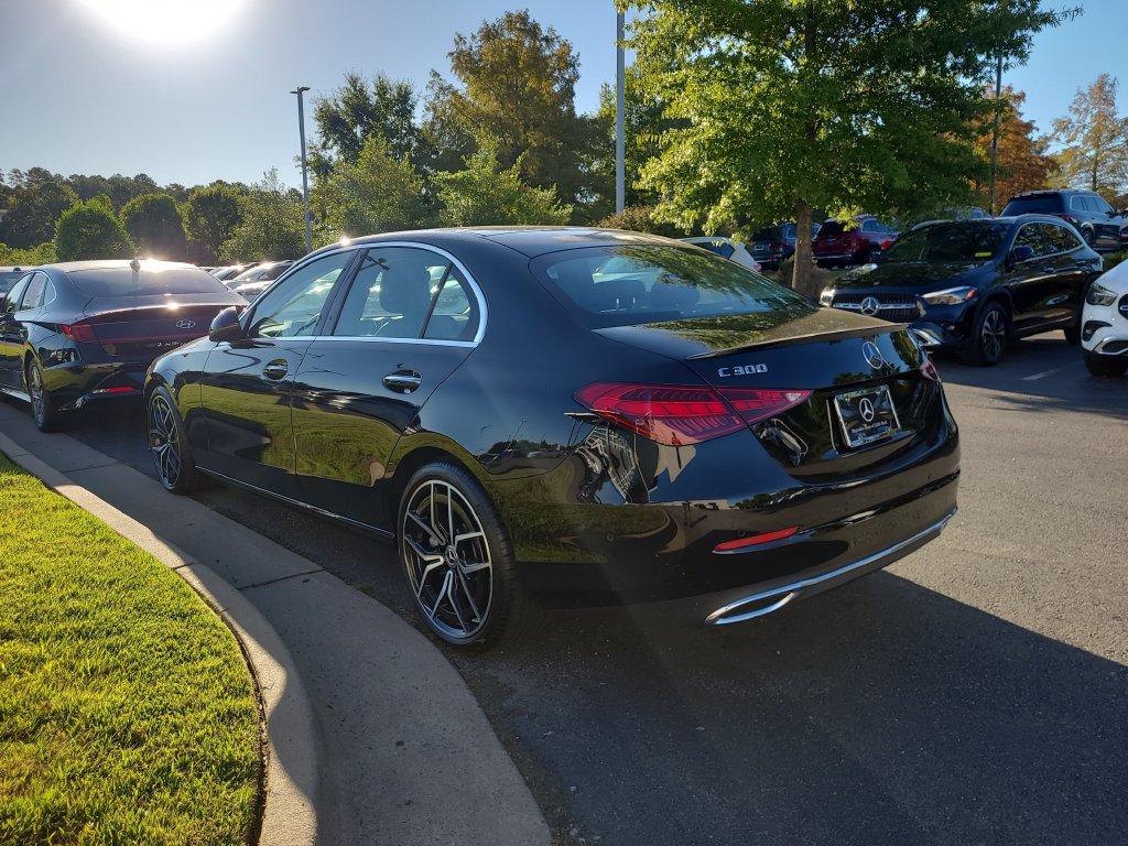 Used 2026 Mercedes-Benz C 300 4MATIC Sedan image 5