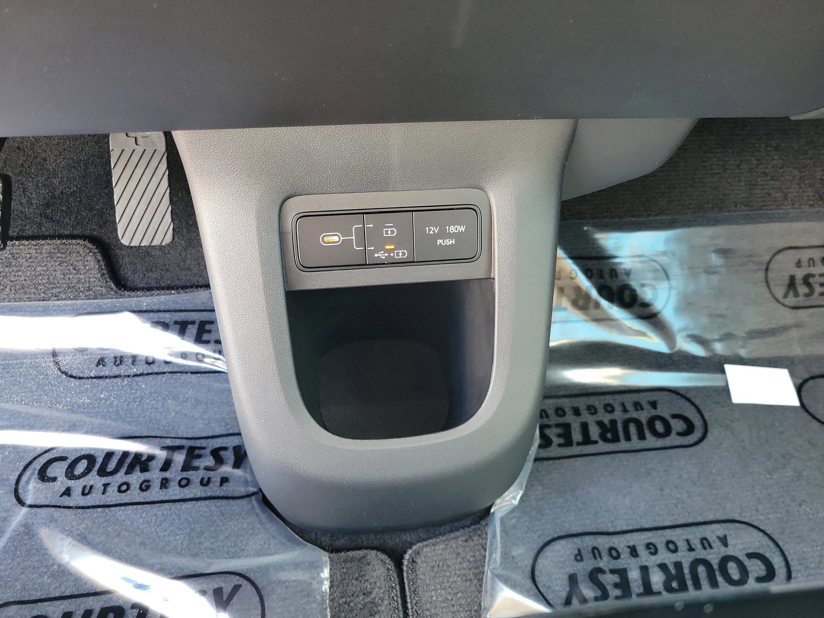 New 2025 Hyundai Ioniq 5 SE image 31