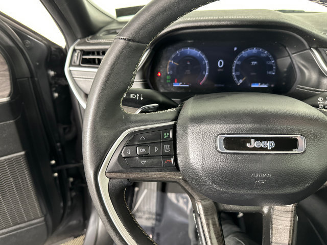 Certified 2024 Jeep Grand Cherokee L Limited w/ Black Appearance Package AWD/4WD image 17
