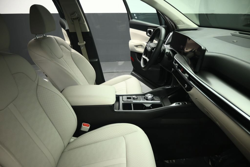 Certified 2026 Kia Sorento EX w/ EX Premium Package AWD/4WD image 57