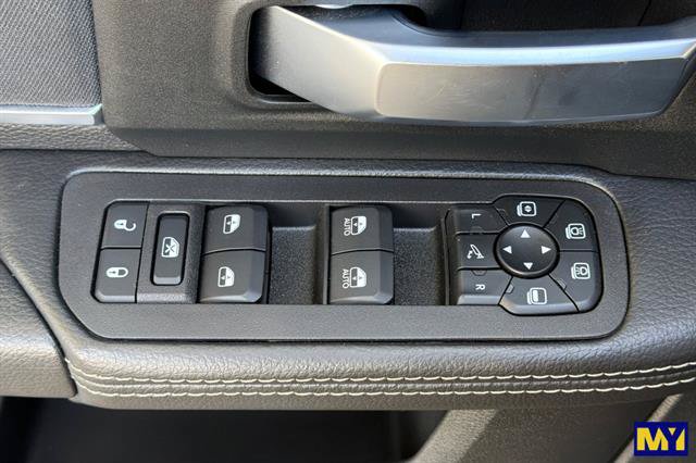Used 2025 RAM 2500 Big Horn AWD/4WD image 12