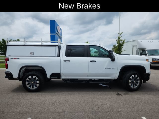 Used 2023 Chevrolet Silverado 2500 Custom w/ Custom Convenience Package AWD/4WD image 11