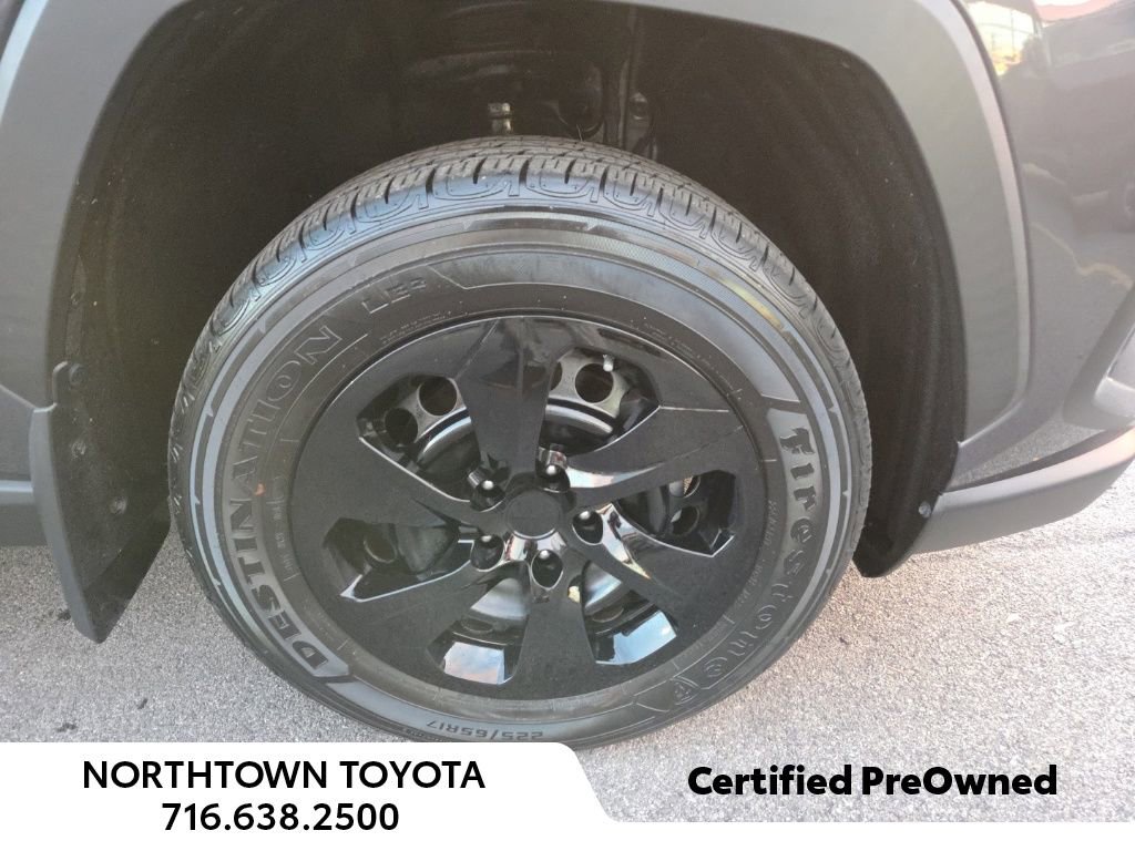 Used 2023 Toyota RAV4 LE image 2