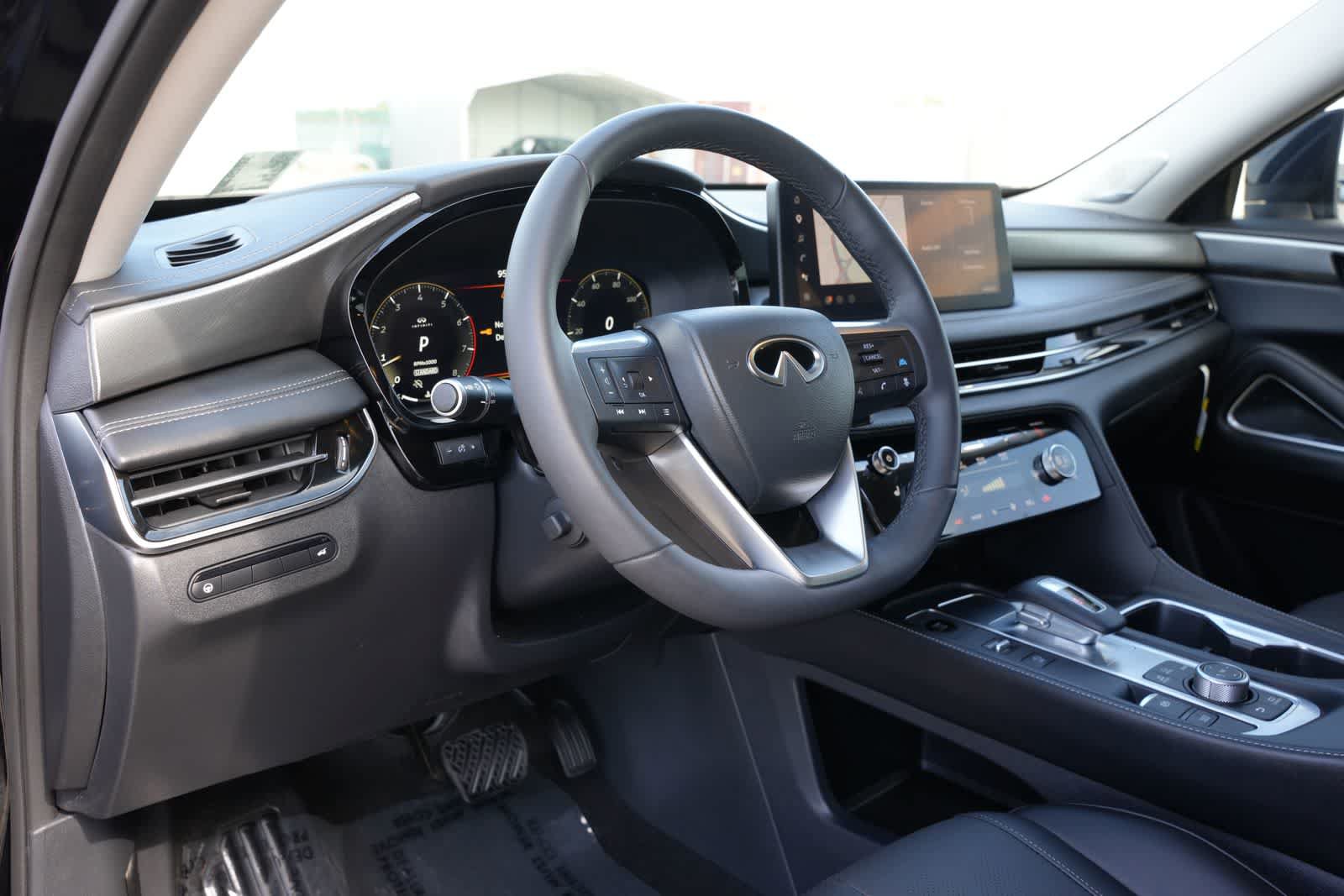 Certified 2026 INFINITI QX60 Luxe w/ Cargo Package FWD image 16