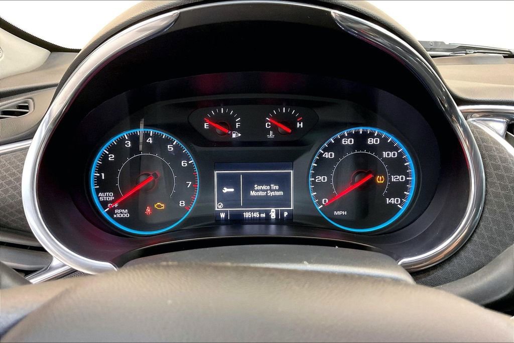 Used 2020 Chevrolet Malibu LT FWD image 16